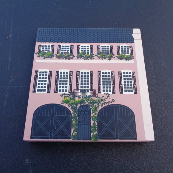 Rainbow Row 99-101 East Bay Street - Picture 1 of 2